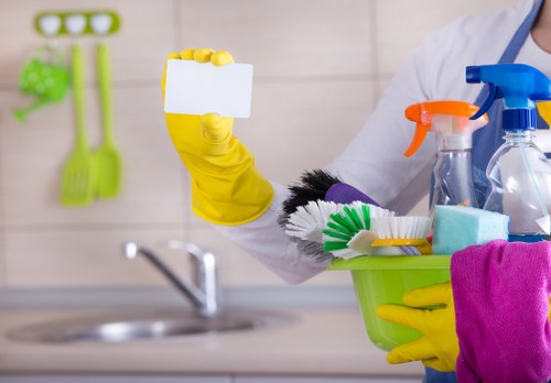 Professional end of tenancy cleaning service in a Kennington rental flat